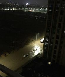 朝陽天空成驚艷