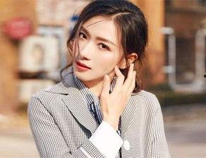 萬茜自爆一年潛七次,一年潛入七次，揭秘她的神秘生活